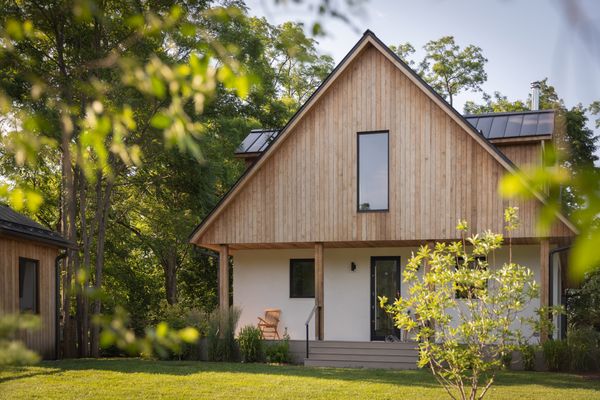 Ravi Raj Architect worked with chef Monica Malarczyk to design the Hudson Valley home of her dreams. Monica's brother Peter Malarczyk built the home from the ground up, making it a true family affair.