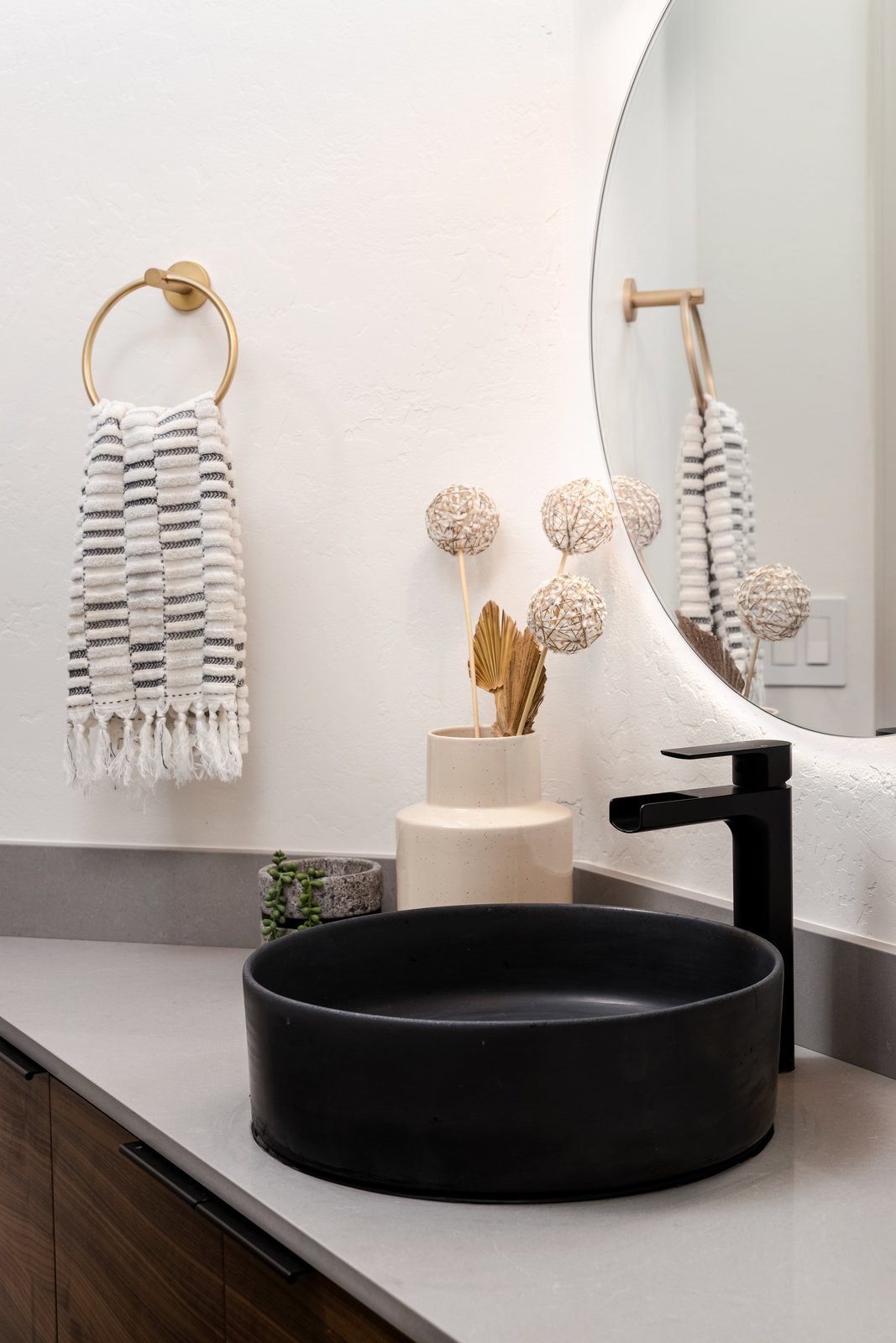 Photo 1 of 102 in Scandinavian Desert Modern by Iconic By Kaitlyn Wolfe ...