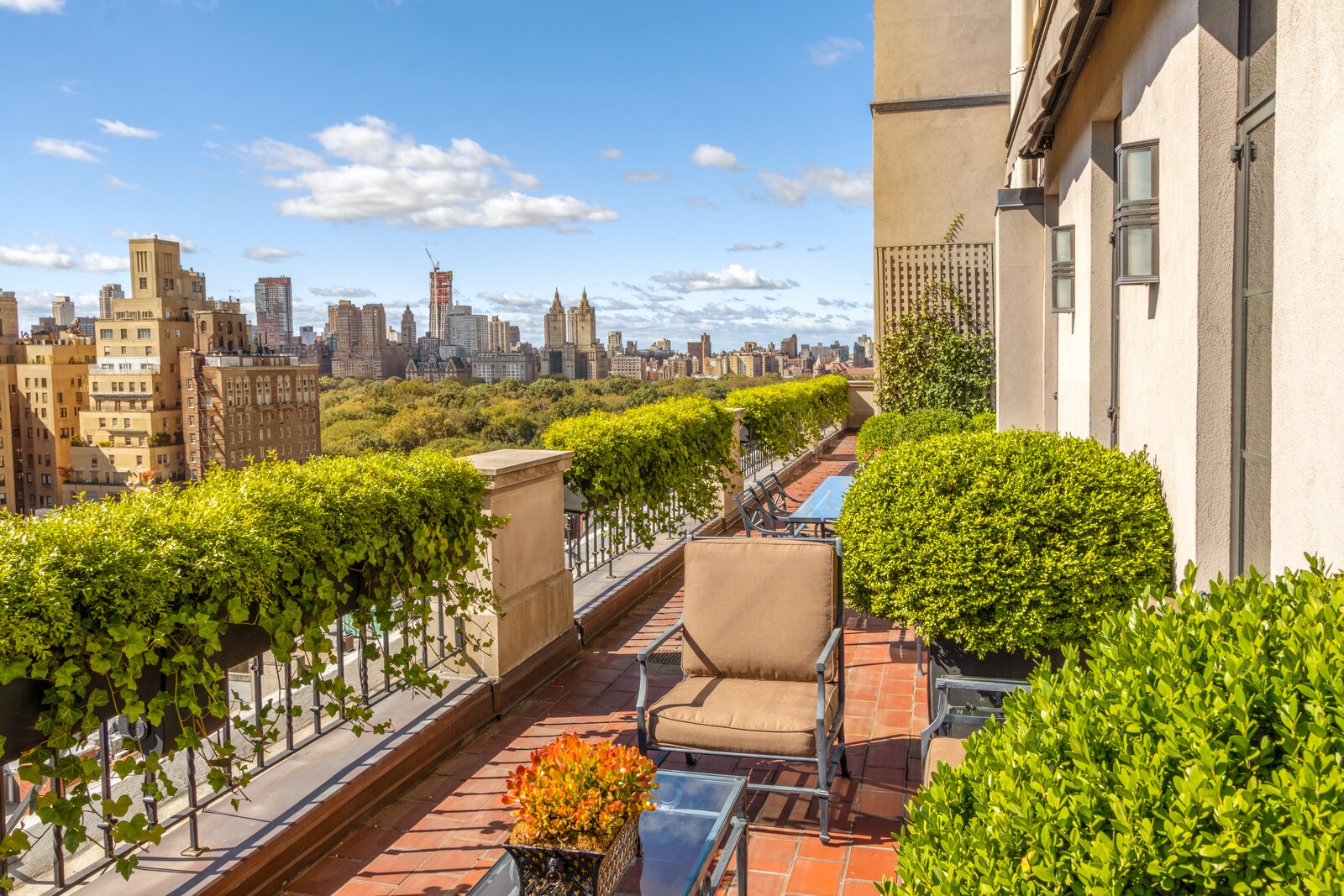 Photo 7 of 7 in Stunning Madison Avenue Penthouse Overlooking Central