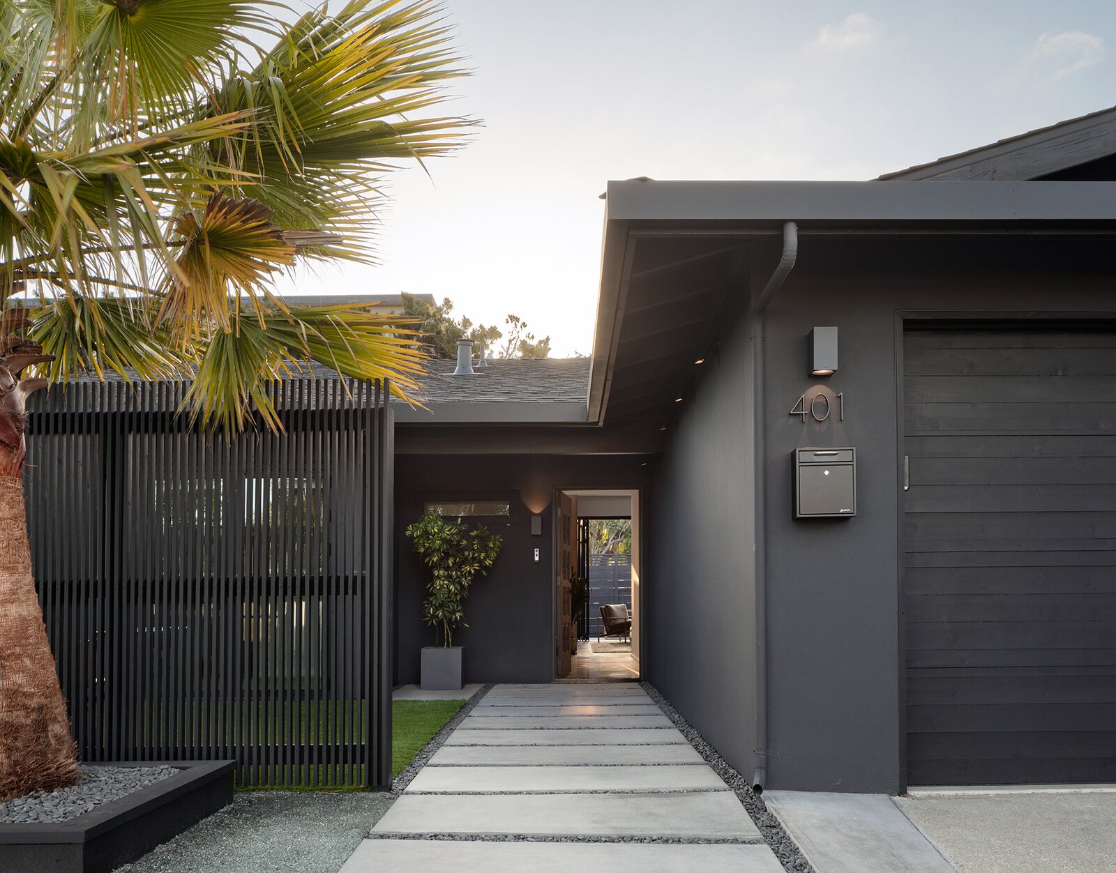 Photo 10 of 11 in Shell Gate by Verner Architects Dwell