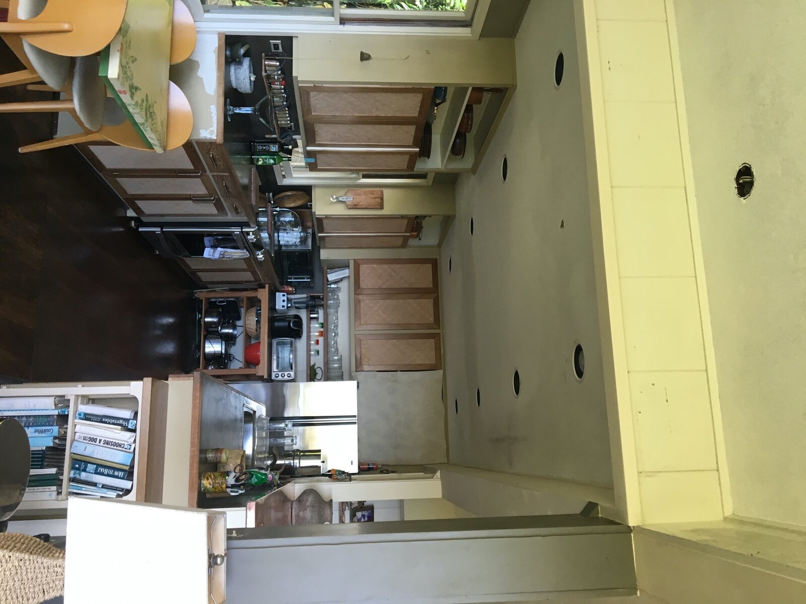 Photo 1 of 31 in Before & After A Honolulu Midcentury a