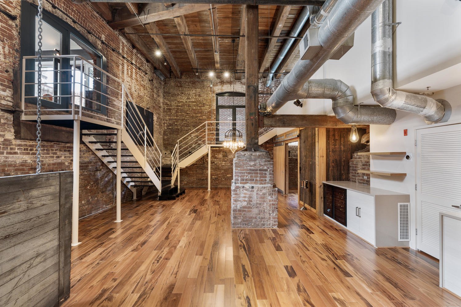 Photo 5 of 10 in Gasket City Lofts Penthouse by BHHS LUXURY