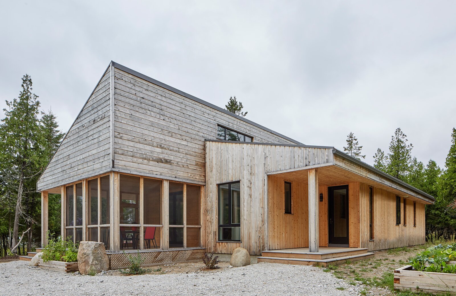 Photo 4 of 15 in This Artist Couple’s Off-Grid Dream Home Was a Decade ... - Luxury Off-Grid Homes Paris Art Studio