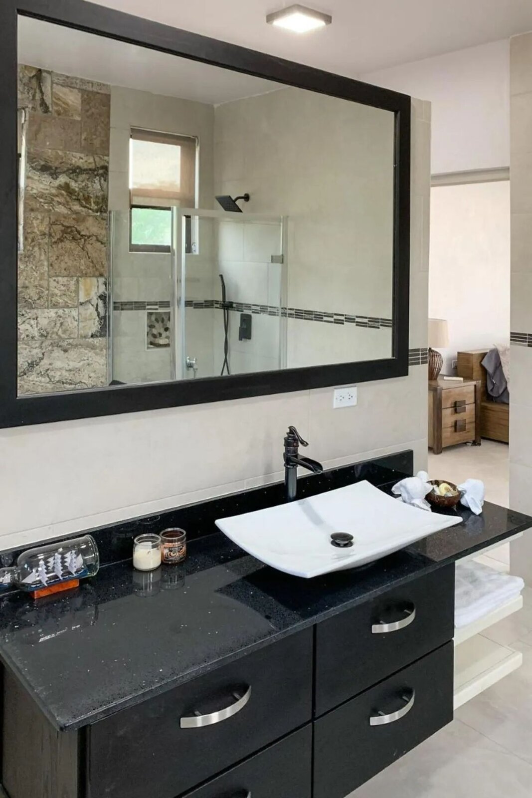 Photo 13 of 17 in This Breezy, Boxy Jamaican Villa Could Be Yours for $790K - Dwell