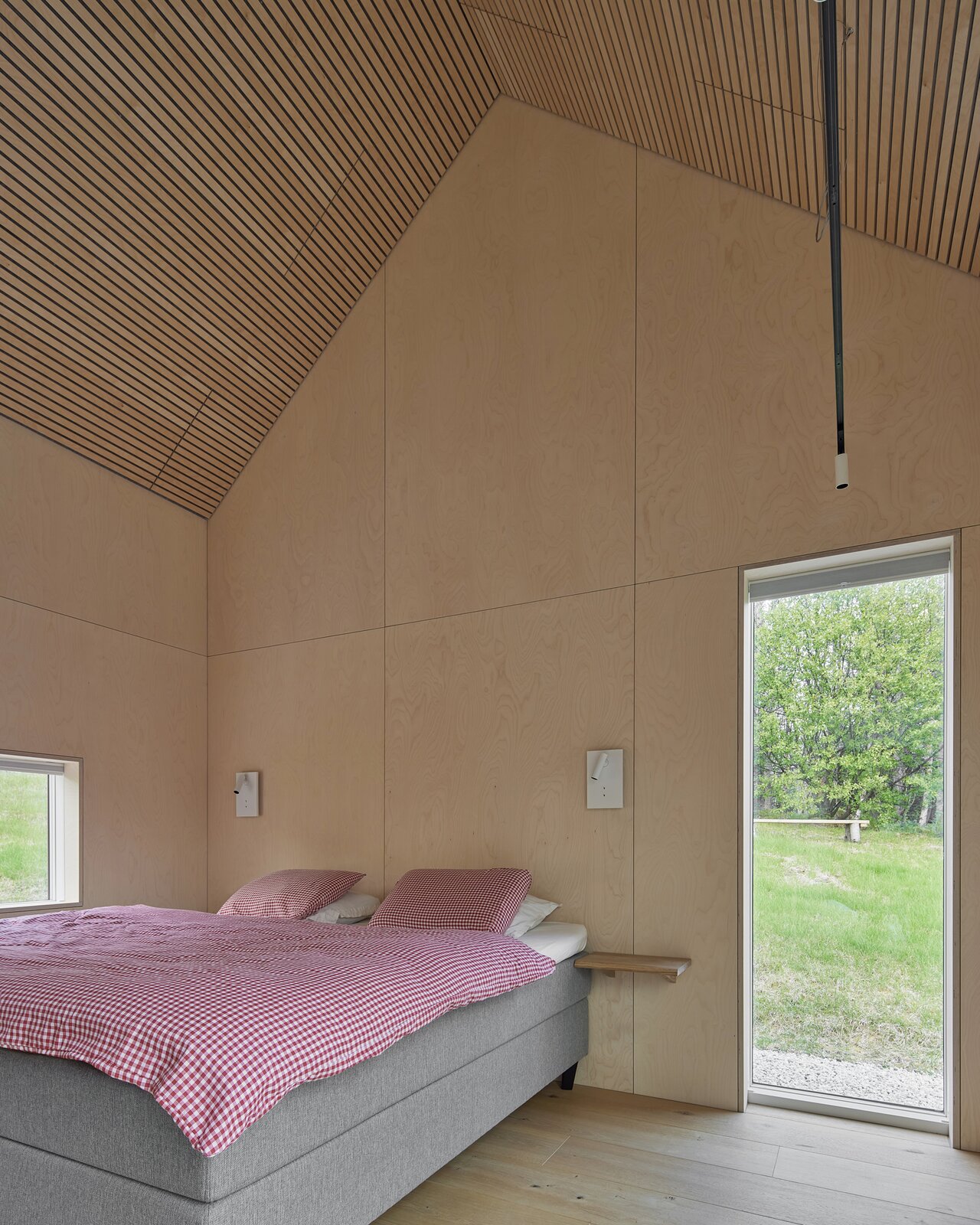 Lightweight Mdf Ceiling Renovation In Sweden Reference: Photo 12 Of 17 In A Little Red Icelandic Cabin