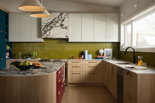 The sconces above the window are from Luminaire Authentik.