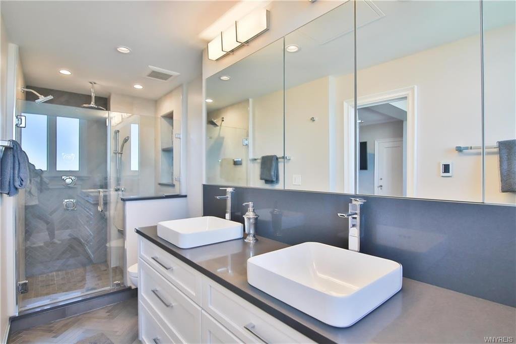 Curated visual reference: Photo 19 Of 36 In Buffalo Ny Luxury Penthouse With Photo Inspiration
