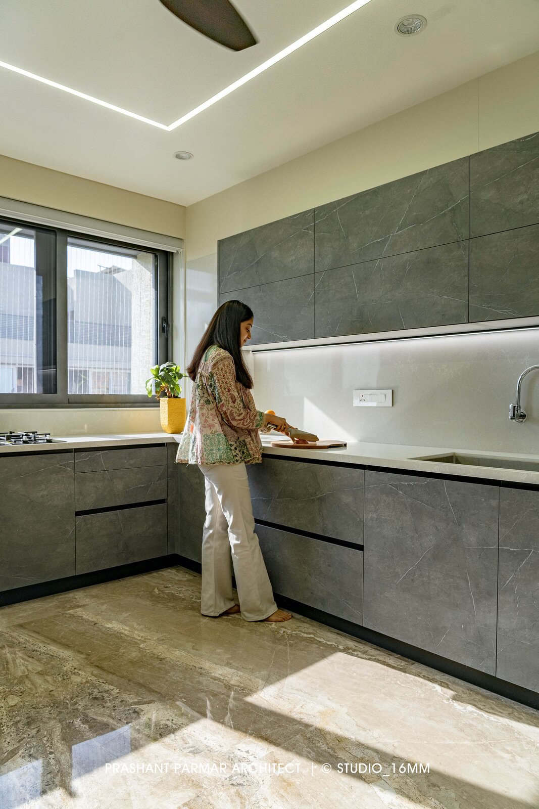 Curated visual reference: Picture Idea: Photo 14 Of 33 In Ultra Modern Luxurious Penthouse In