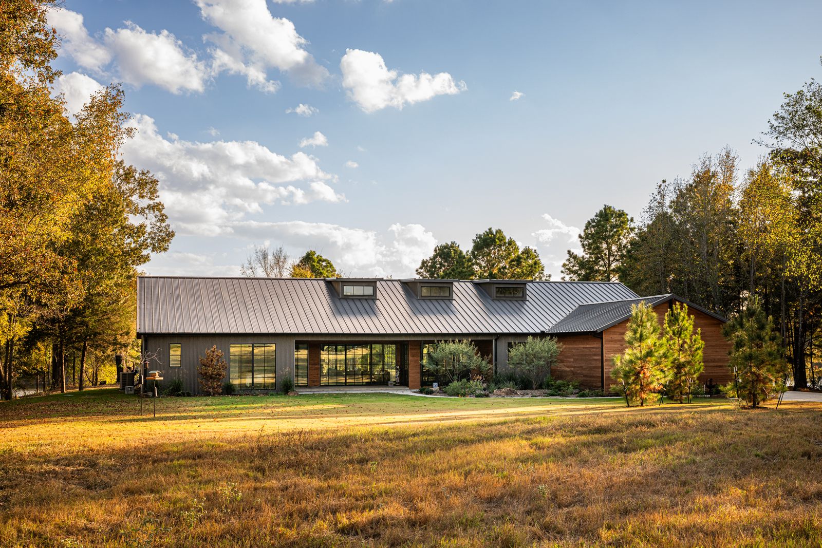 Photo 5 of 14 in Cross Pines Ranch Retreat by A. Michael Architecture ...
