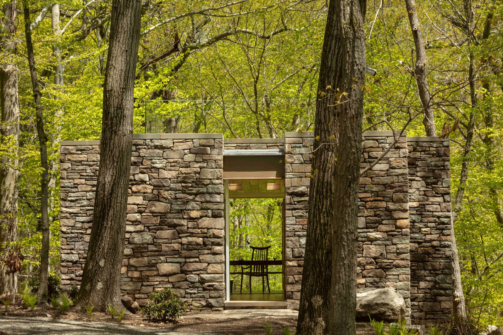 photo-7-of-79-in-the-20-most-liked-homes-on-our-instagram-in-2023-dwell
