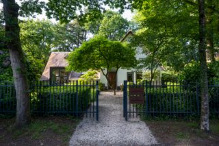 Topped With a Thatched Roof, a Revamped Dutch Villa Seeks €2M