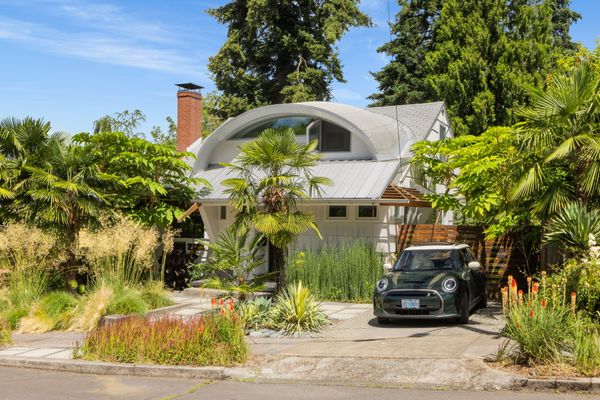 Also know as the Eyebrow House, this radically renovated 1941 bungalow had a star turn on 