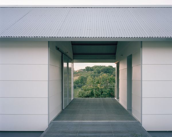 The main house was assmbled on site in less than 48 hours.