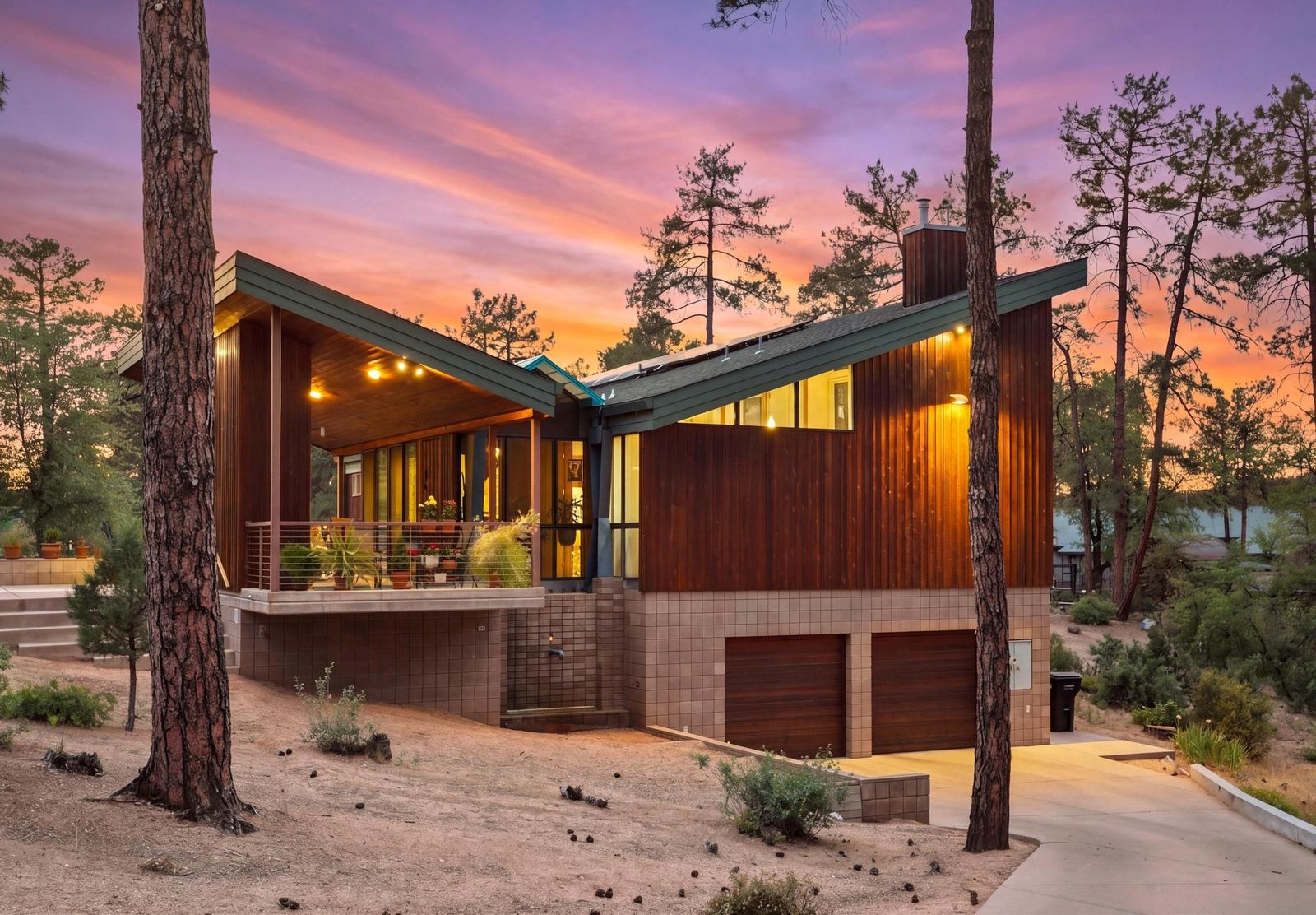 The butterfly roof features solar panels that provide supplementary energy.