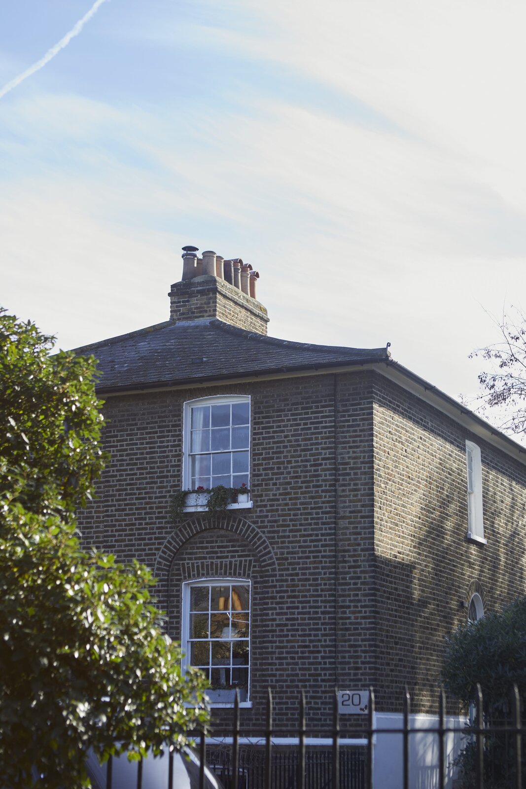 Photo 1 of 9 in A Townhouse in London by Bonnington Square Dwell