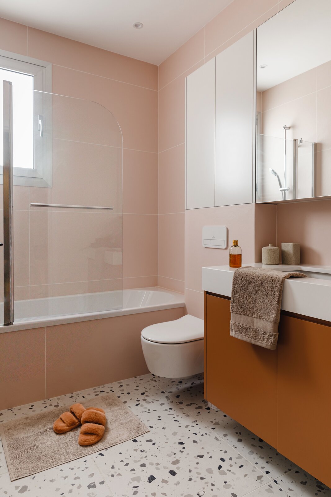 Photo 3 of 17 in Penthouse in Nicosia by Anna Mishina Dwell