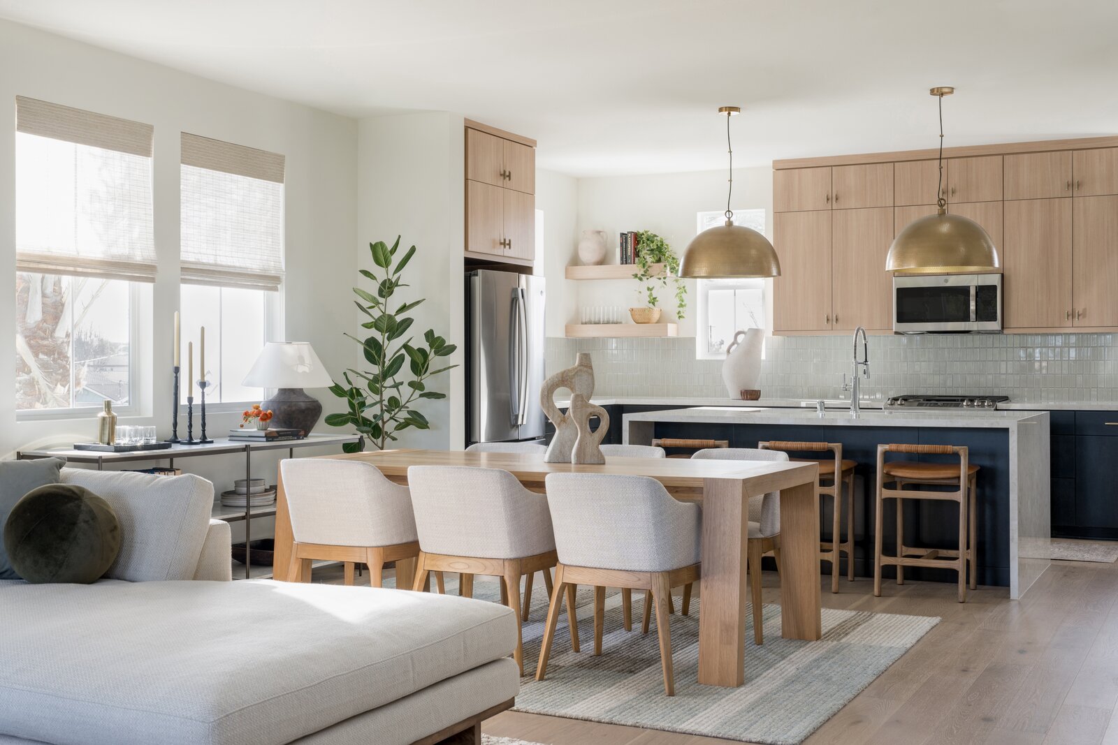 Photo 7 of 33 in Project Old Town Charm by Jubilee Interiors - Dwell