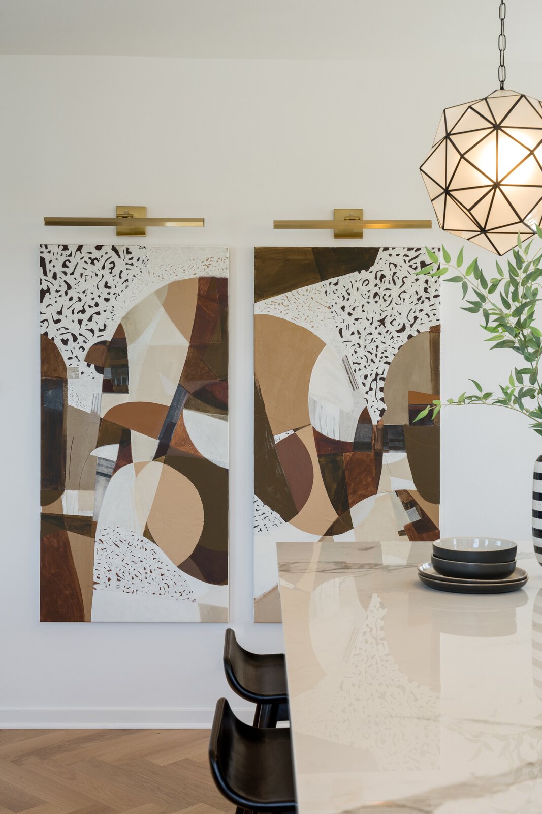 Photo 3 of 34 in Project Modern Living by Jubilee Interiors - Dwell