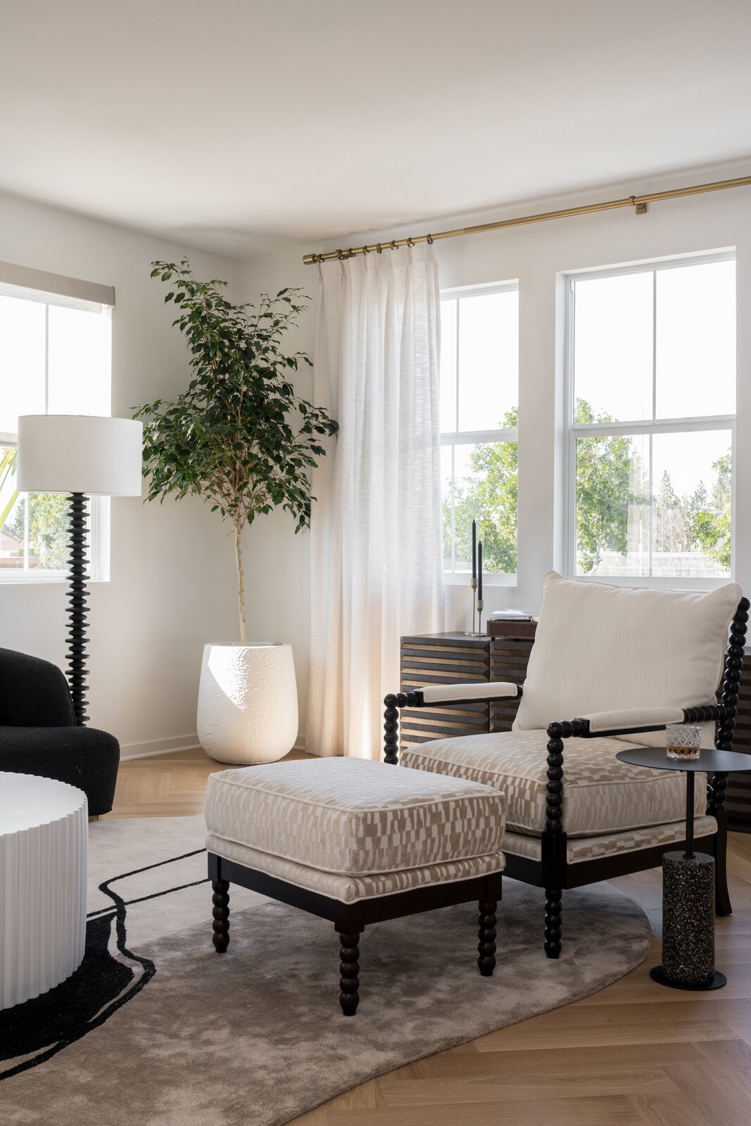 Photo 11 of 34 in Project Modern Living by Jubilee Interiors - Dwell