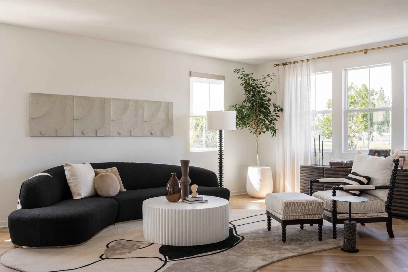 Photo 9 of 34 in Project Modern Living by Jubilee Interiors - Dwell