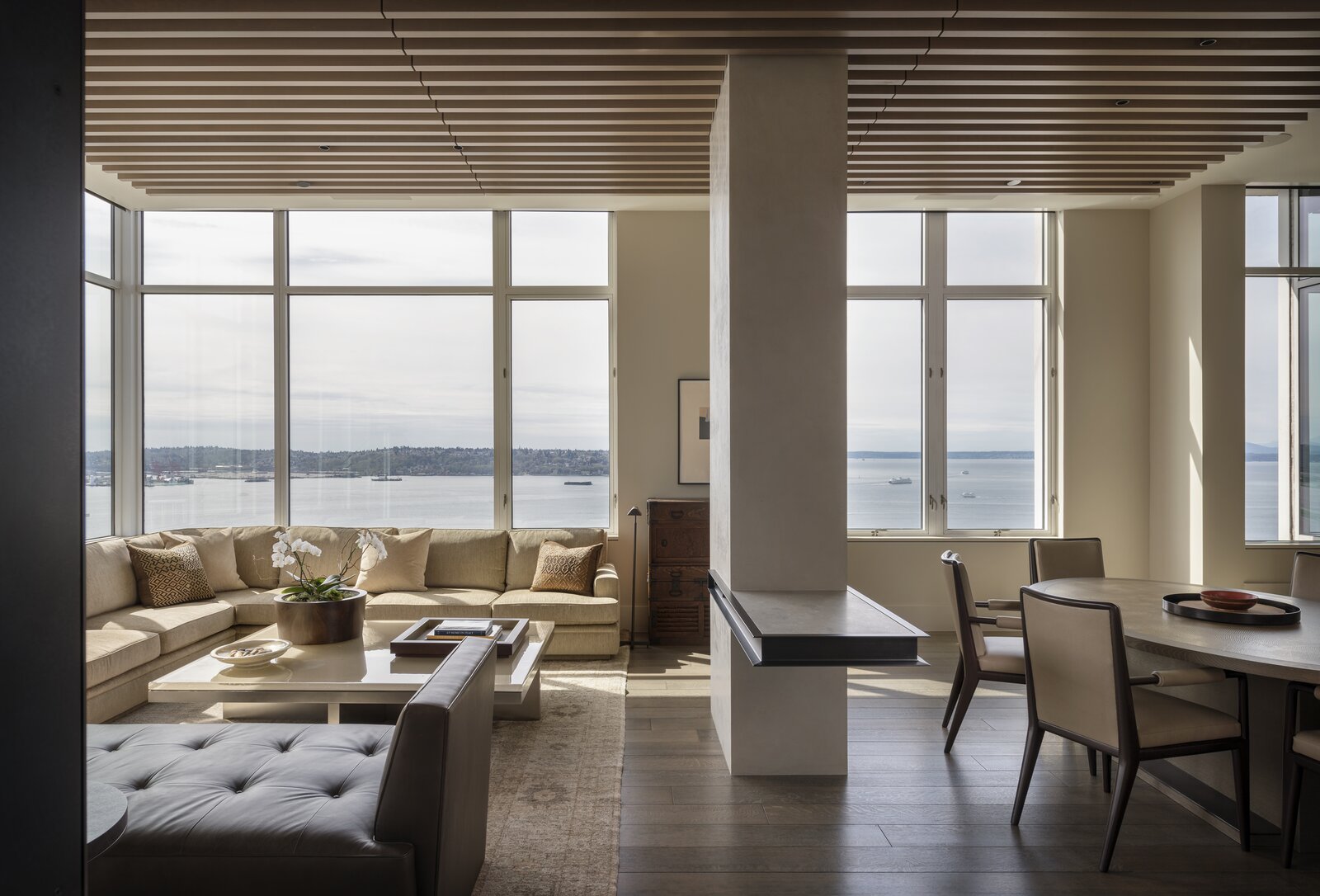 Photo 1 of 13 in Seattle Penthouse by Kor Architects - Dwell