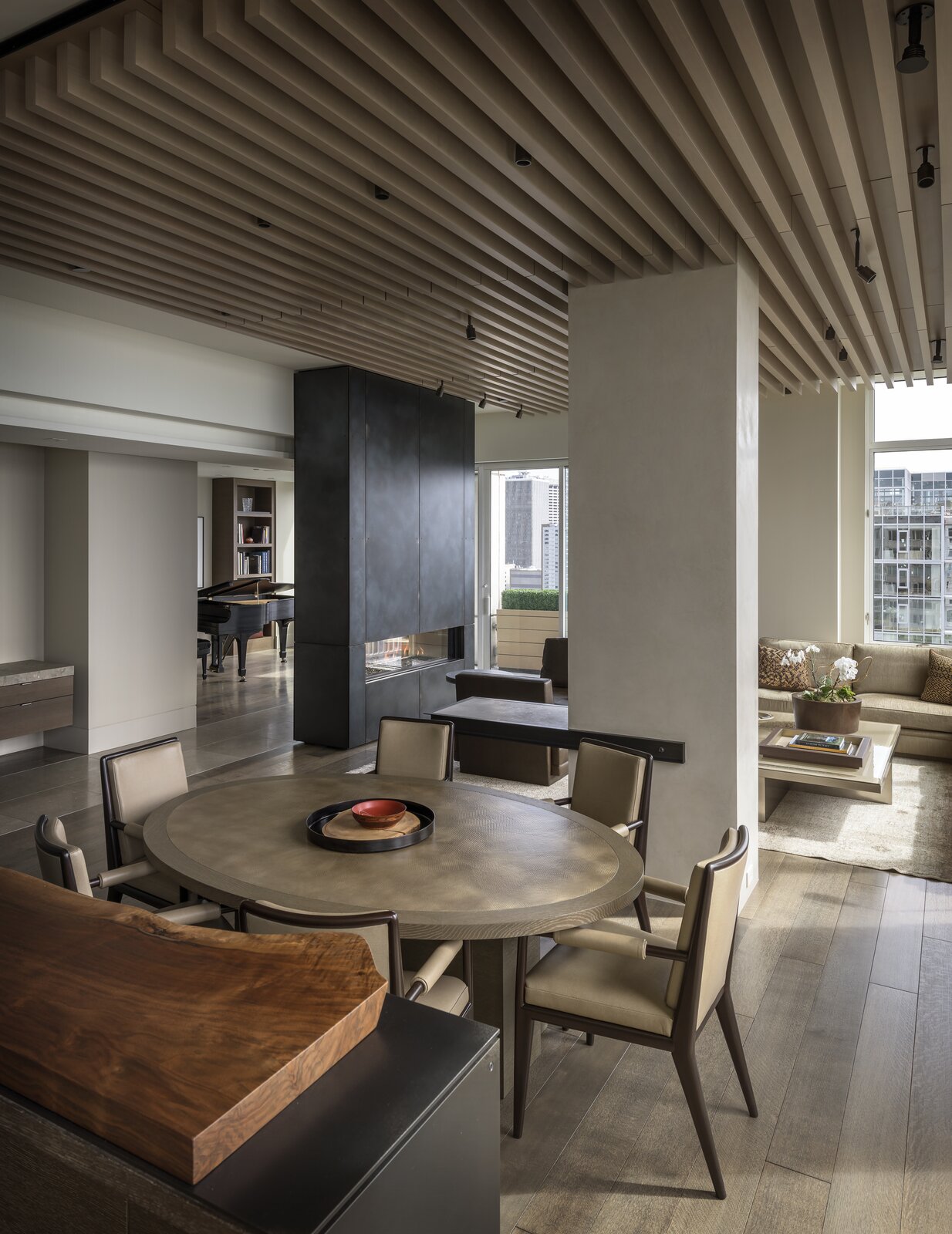 View of Photo 11 of 13 in Seattle Penthouse by Kor Architects - Dwell