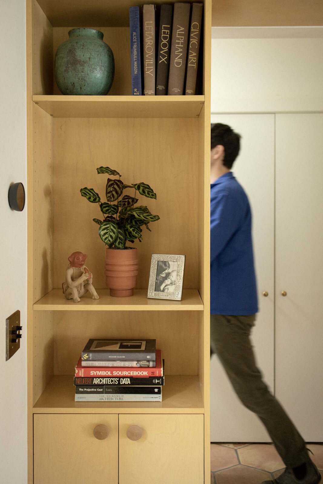 Given the small square footage of the house, the need for storage presented itself early. A central circulation axis between the public and private zones is extra wide to accommodate cupboards and shelving.