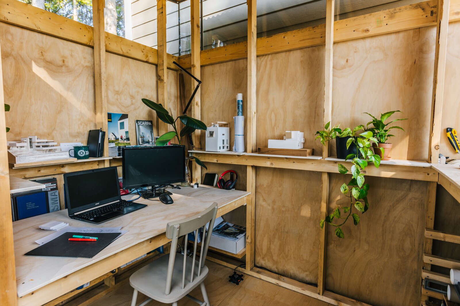 Photo 5 of 19 in The Light Ribbon Studio by Base Architecture - Dwell