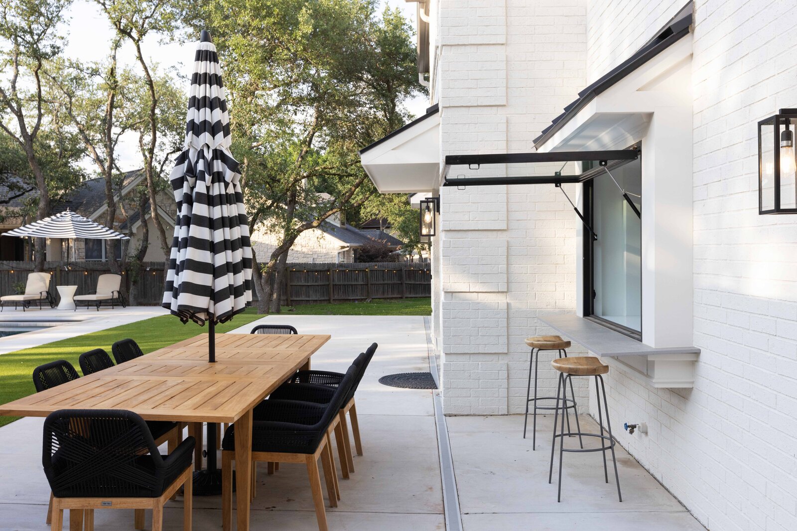 Photo 2 of 7 in Austin, Texas Backyard & Outdoor Living Room by Yardzen Dwell