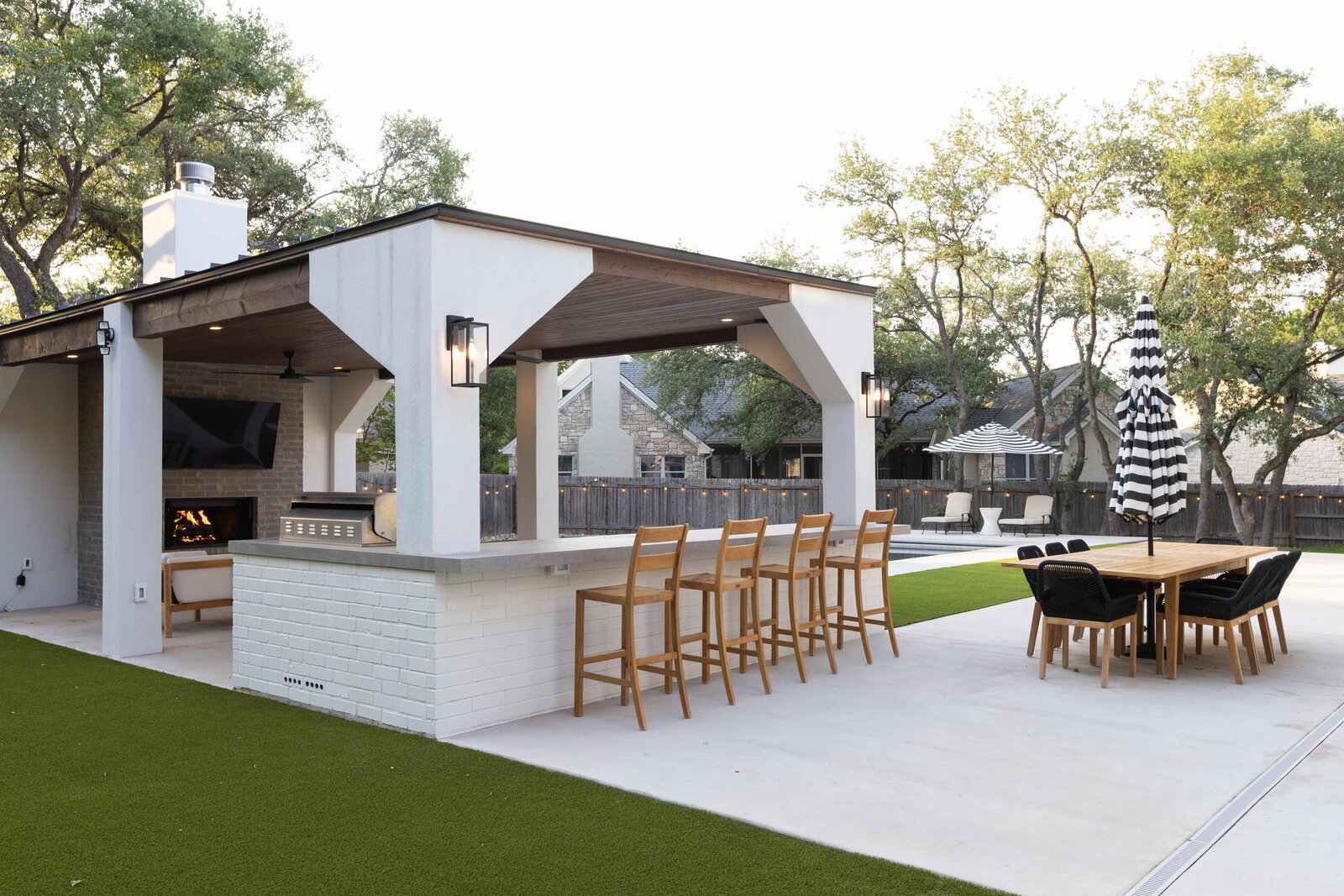 Photo 5 of 7 in Austin, Texas Backyard & Outdoor Living Room by Yardzen Dwell