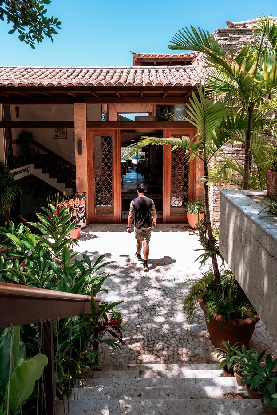 Photo 3 of 11 in The Albatross House by Eric Bittencourt Dwell