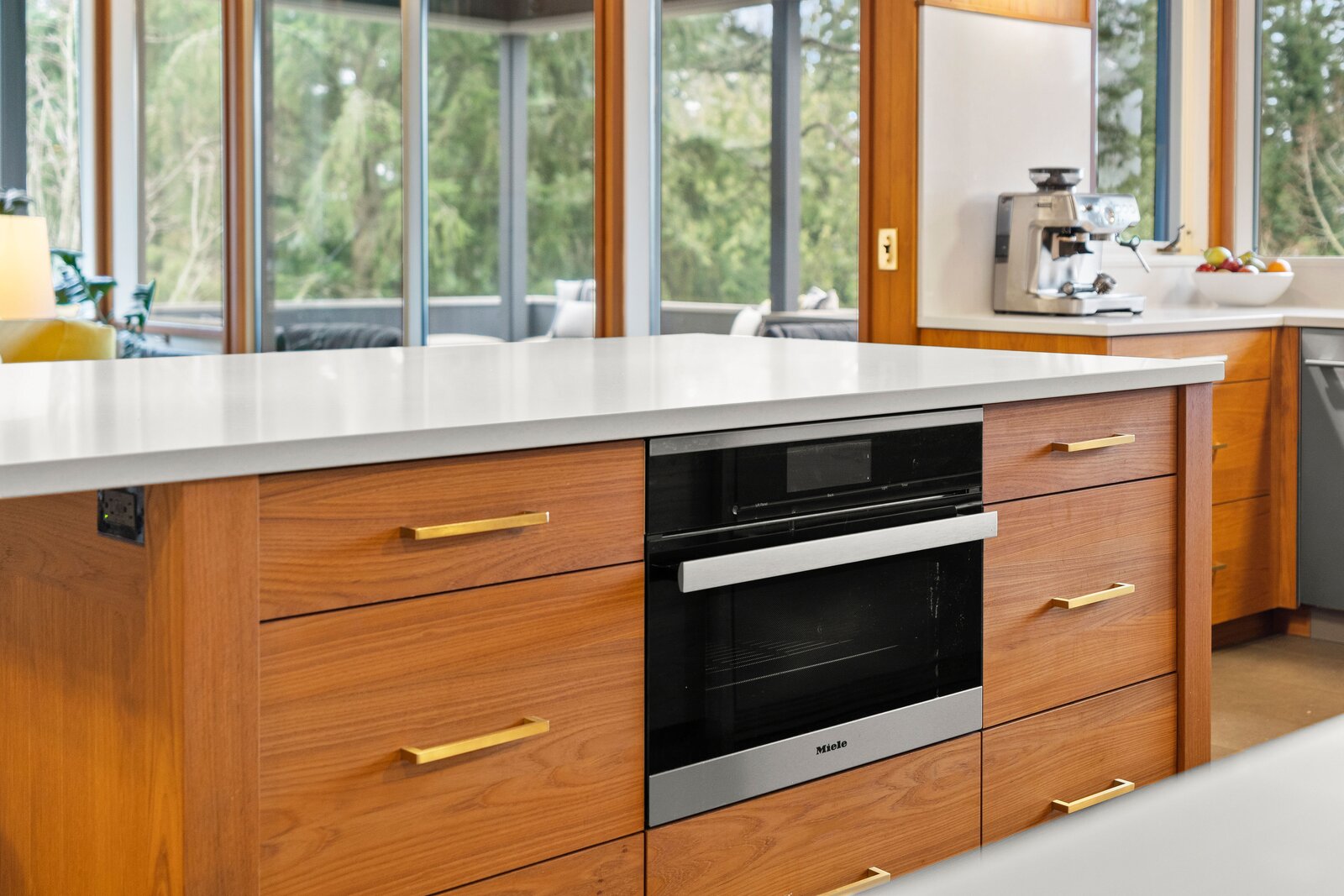 Portland Mid Century Kitchen Cabinets photo