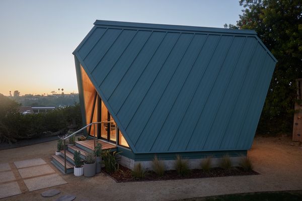 The structure's slanted geometric roof enhances its energy efficiency and keeps space consumption to a minimum.