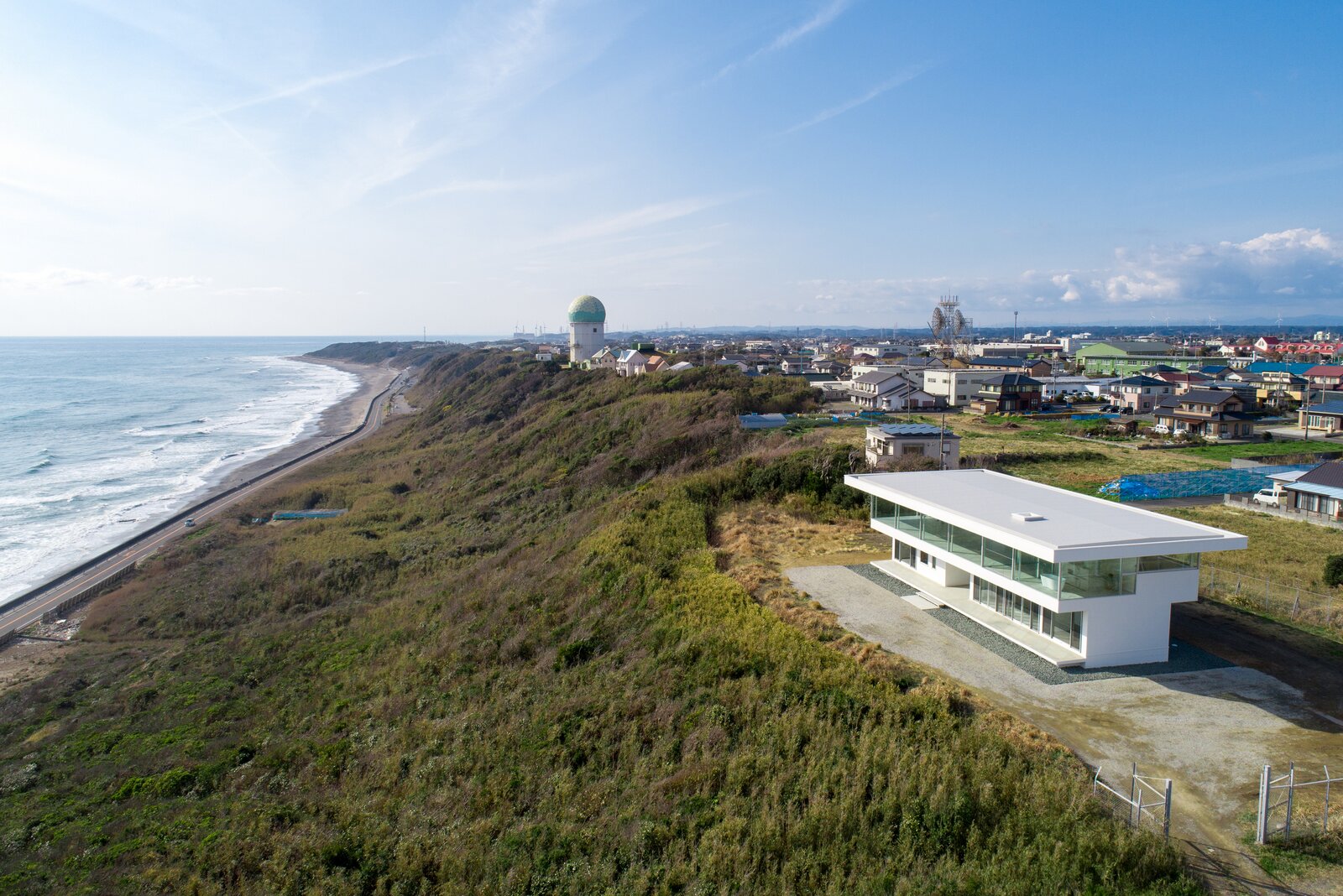 Photo 1 of 28 in Horizon House by TAPO tomioka architectural planning
