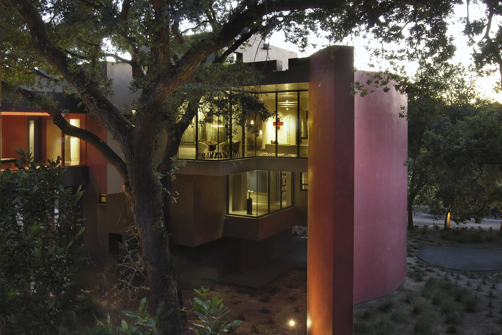 Photo 7 of 21 in Gallery House by Conrad Asturi Studios - Dwell