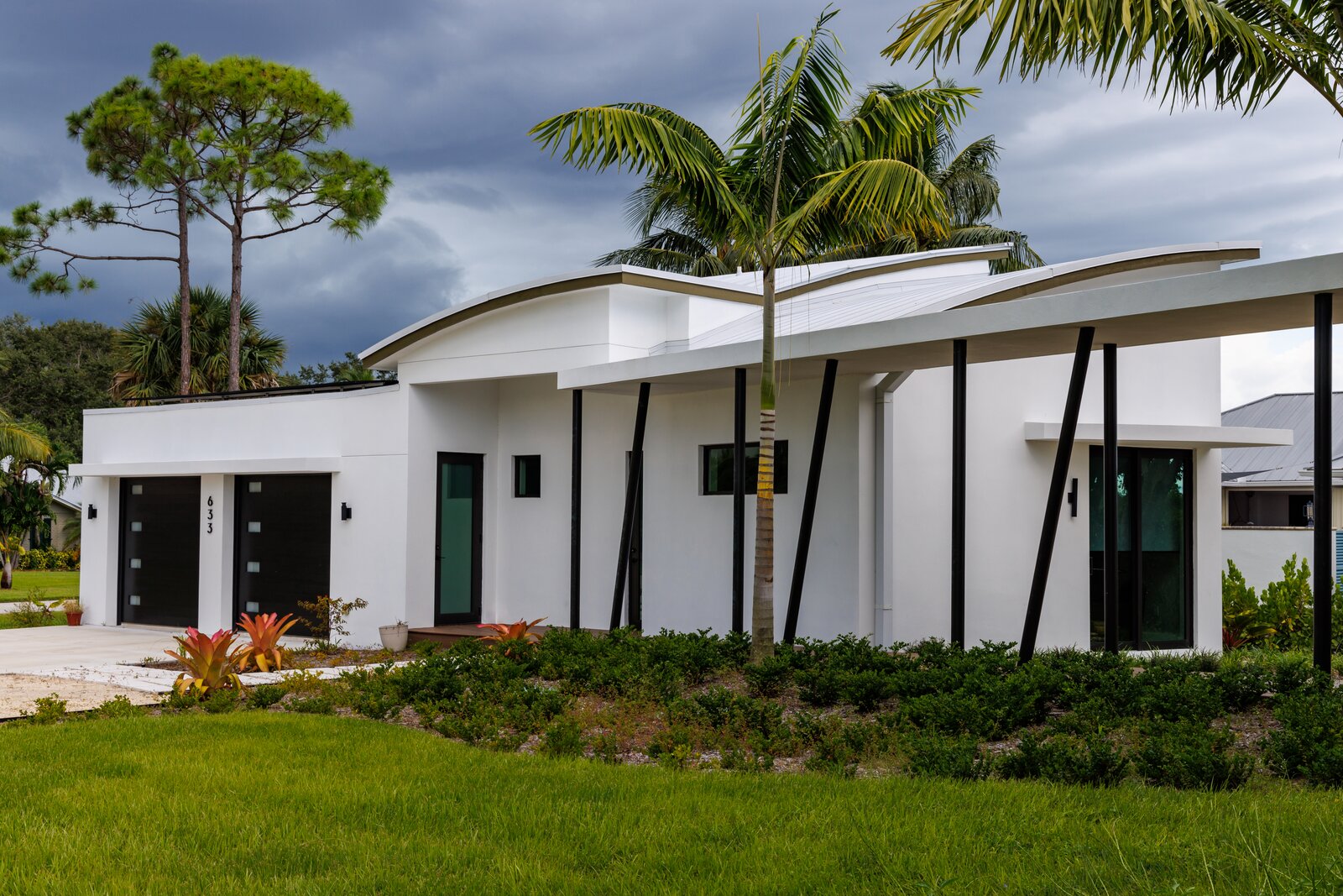 what causes movement in a house at violet charette... Photo 4 of 8 in Charette residence by PAUL CHARETTE - Dwell