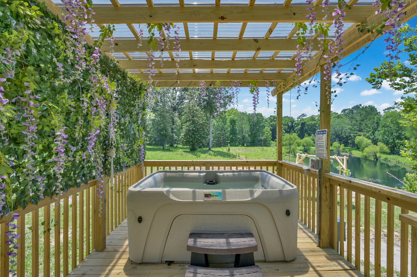 Photo 9 of 9 in Out Of This World Geo Dome by Garrett Brown Dwell