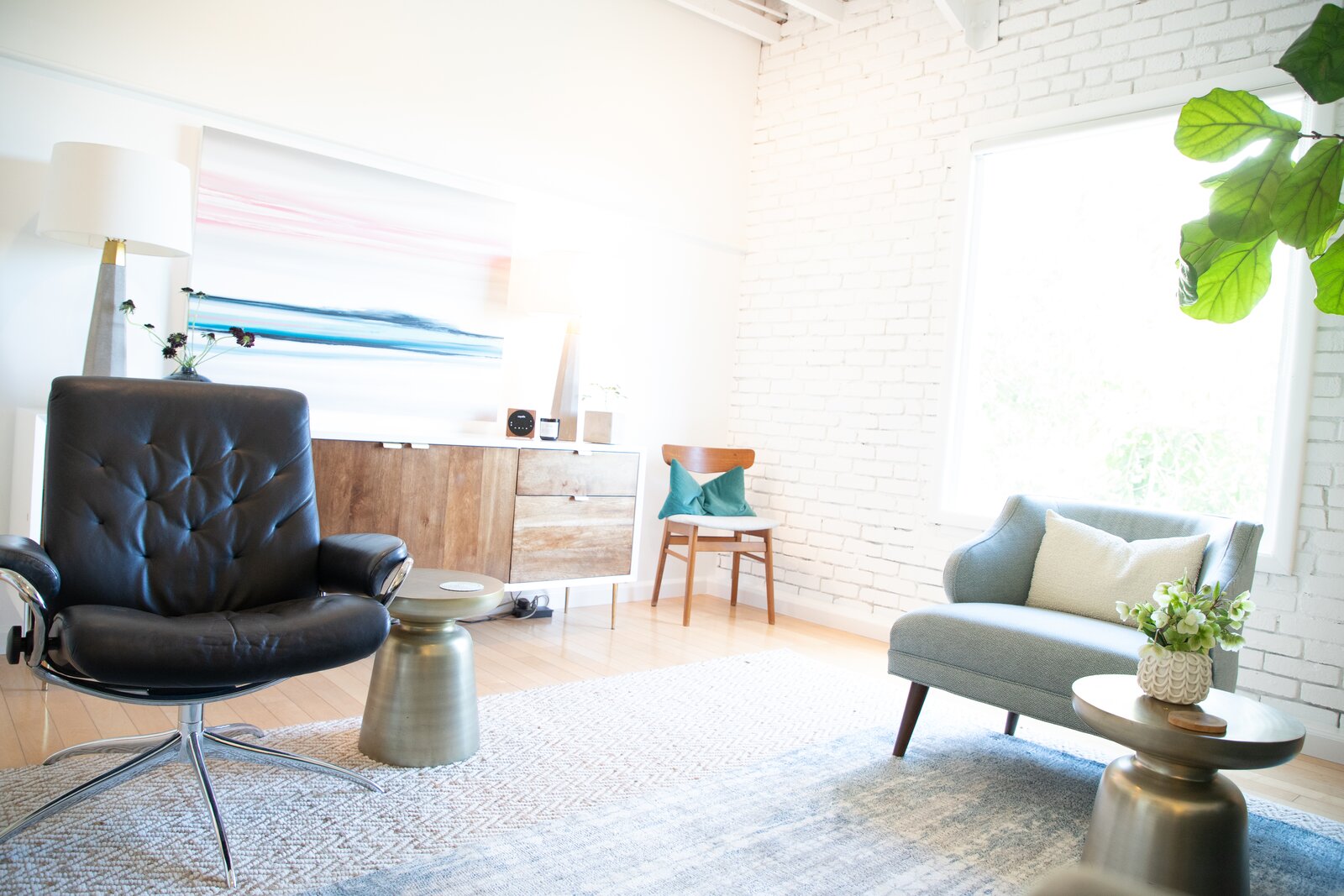 Loft Reno Photo 6 of 14 in Psychotherapy Loft Reno by Cindy Weathers - Dwell
