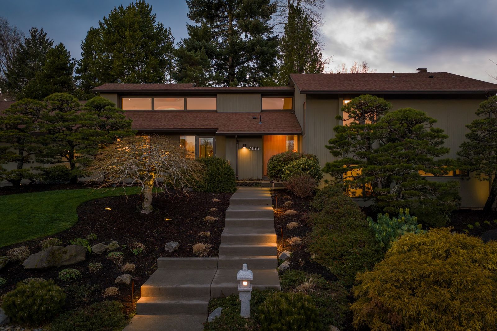 Risa Boyer Architecture reworked the plan, restored the fireplaces, and installed skylights, windows, and fresh finishes.
