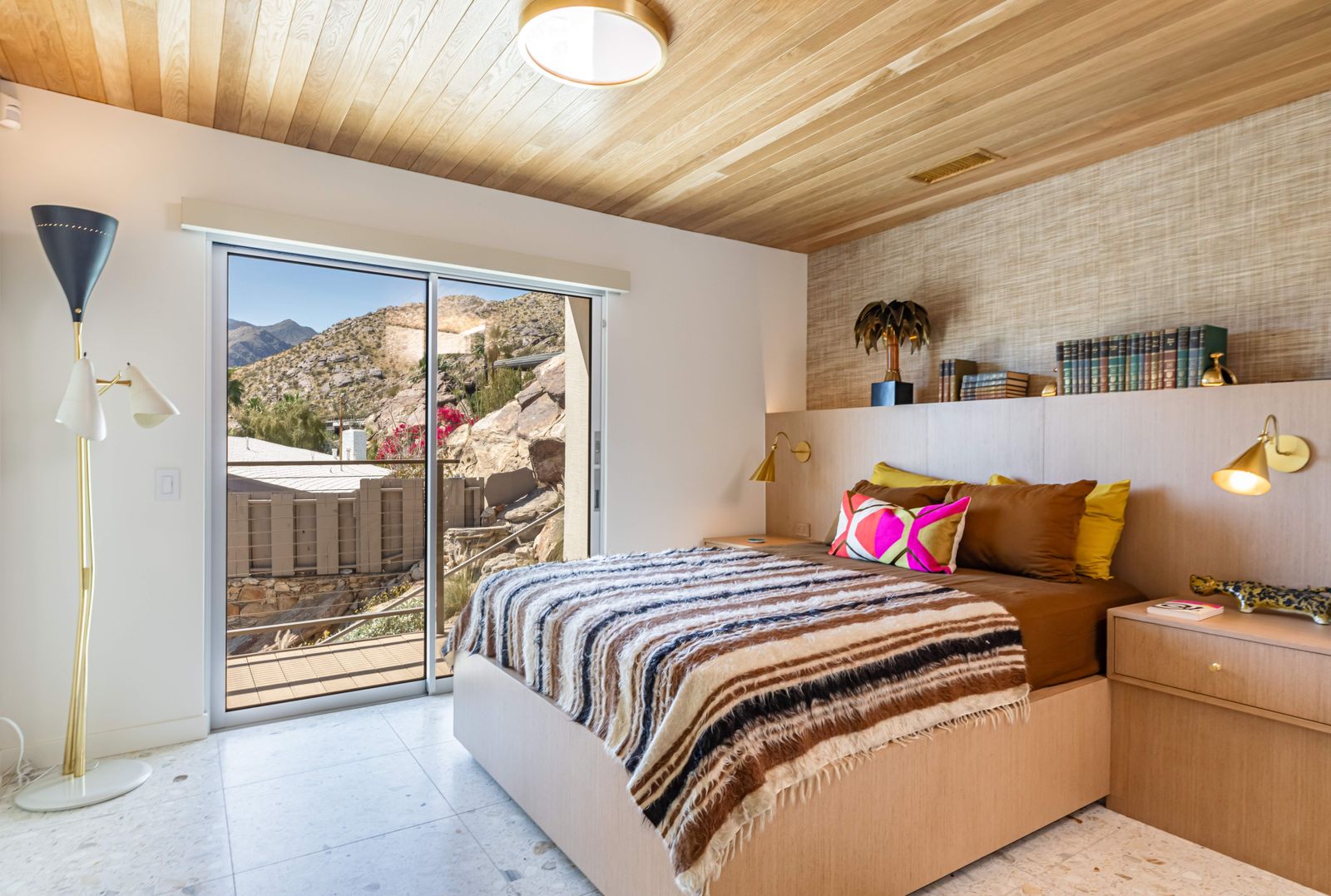 Photo 6 of 13 in A Fashion Designer Revamped This $3.5M Palm Springs ...