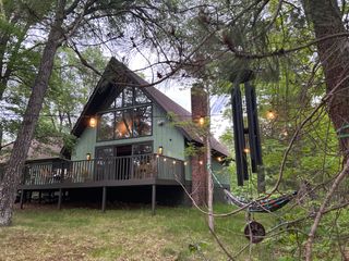 That ’70s Cabin Just Listed in Wisconsin for $445K