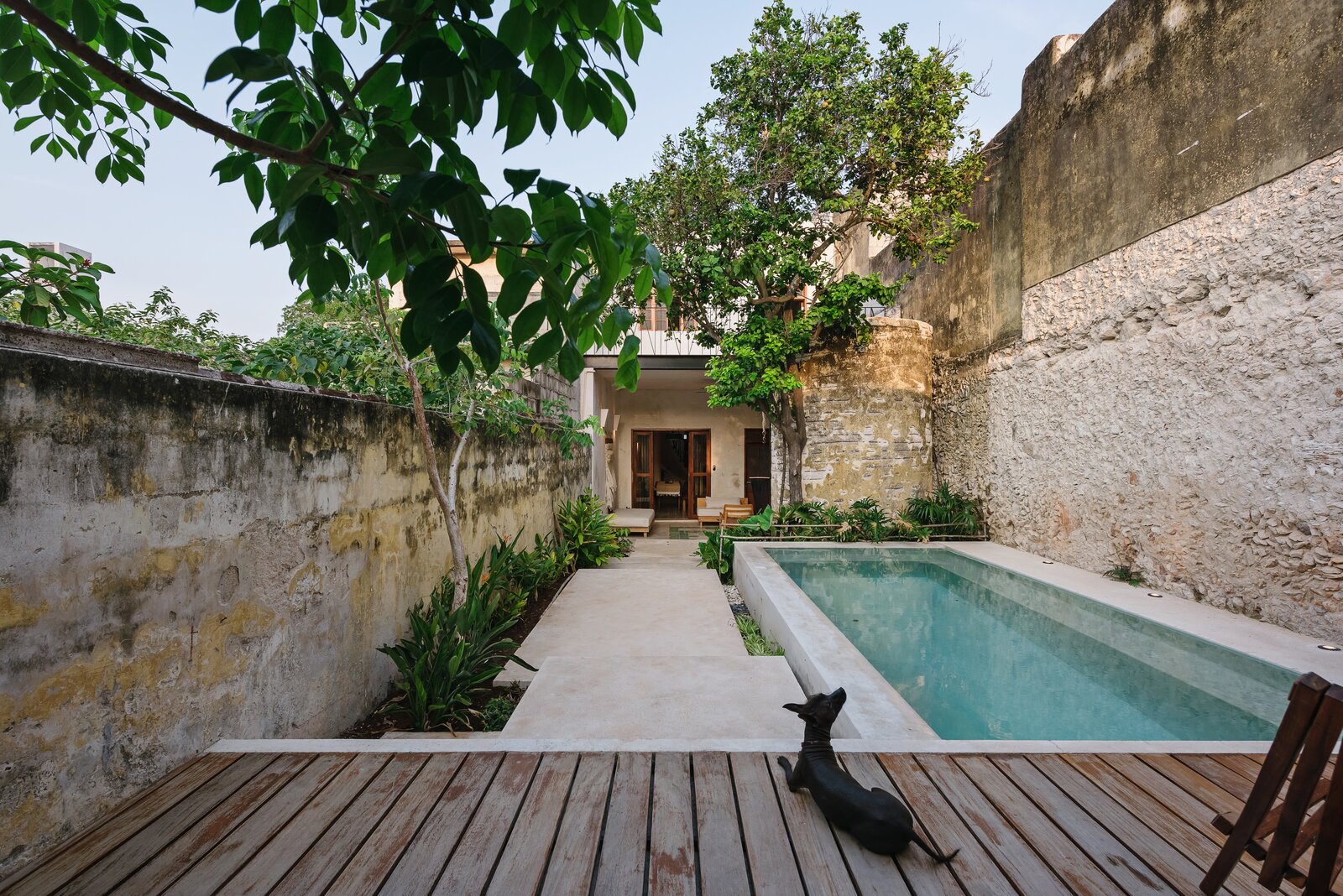 Photo 1 of 48 in Casa Deco by Taller Mexicano de Arquitectura - Dwell