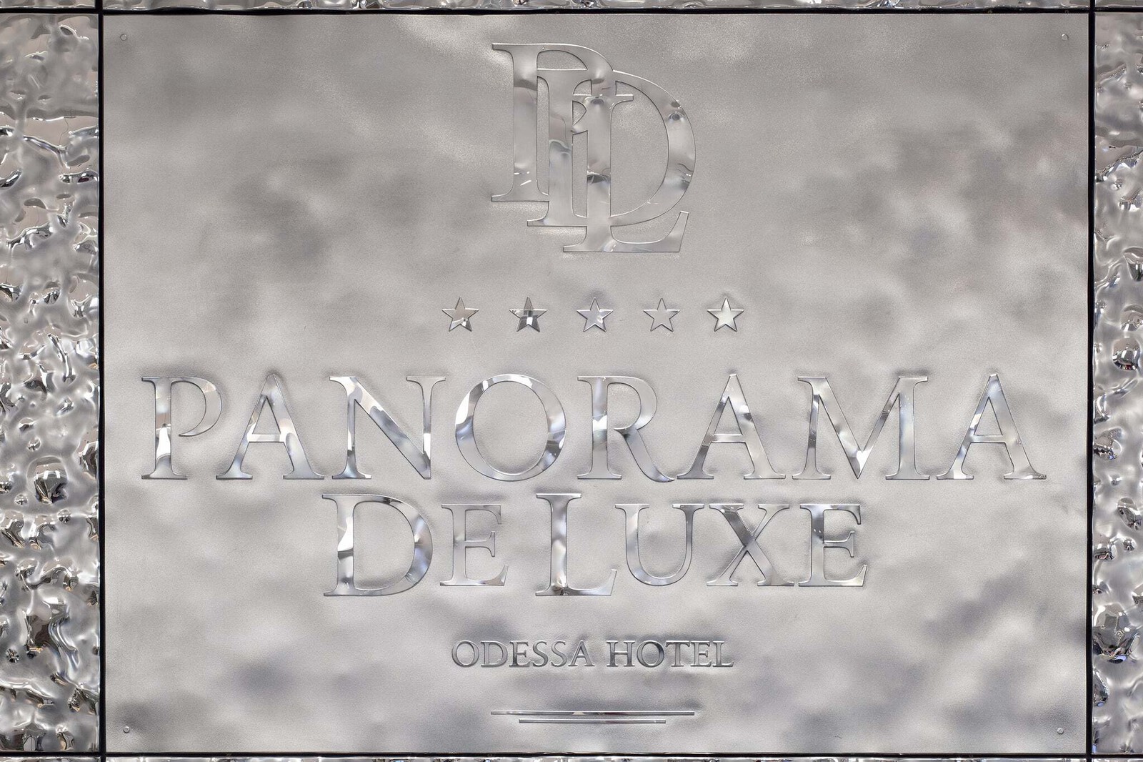 View of Photo 1 of 7 in Luxury Glass Wall Panels at Panorama De Lux Odessa by ...