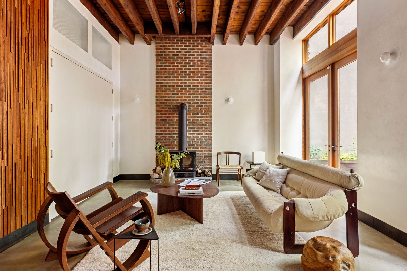 Photo 3 of 26 in Brooklyn Carriage House by Brooklyn Carriage House - Dwell
