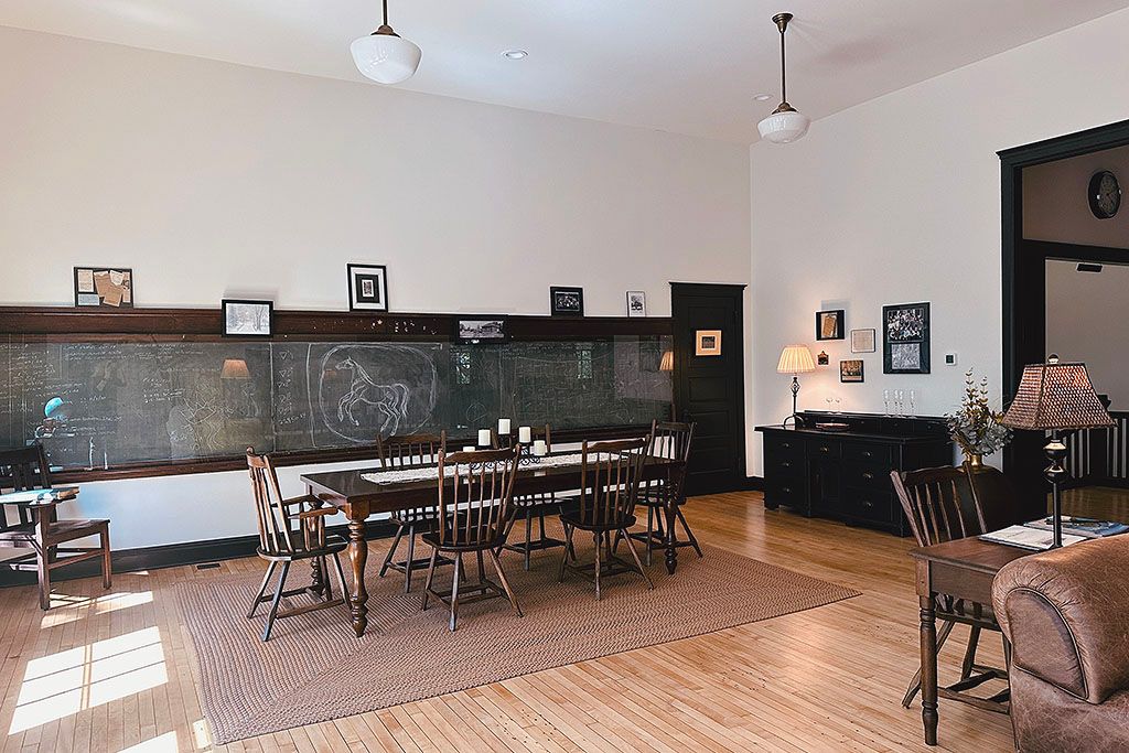 photo-1-of-14-in-hills-school-1916-by-ann-raphael-dwell