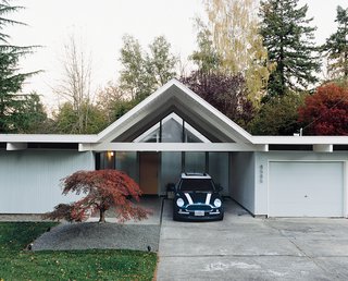 A Mid-Century Modern Home in Southwest Portland - Photo 1 of 15 -
