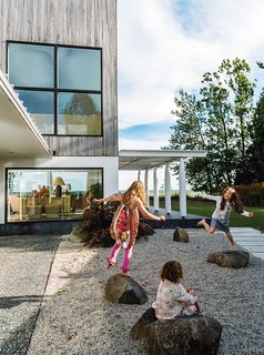 A Modern Lakeside Home in Wisconsin - Photo 1 of 8 -