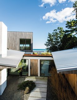 A Modern Lakeside Home in Wisconsin - Photo 8 of 8 -