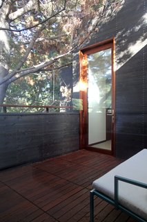Dwell Home Venice: Part 22 - Photo 9 of 15 -
