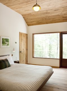 An Enclave of Modern Cottages in New York's Hudson Valley - Photo 7 of 10 -